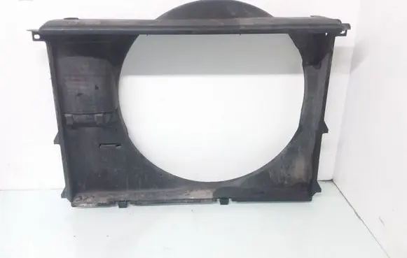 BMW 7 E38 Radiator cooling fan shroud 1702893