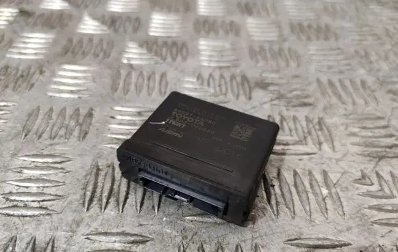 Lexus NX Steering rack control module 8922748050