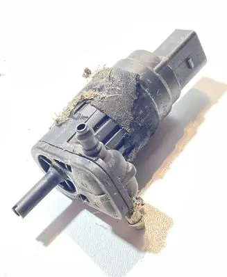 Audi Q5 SQ5 Windscreen/windshield washer pump 8K9955647
