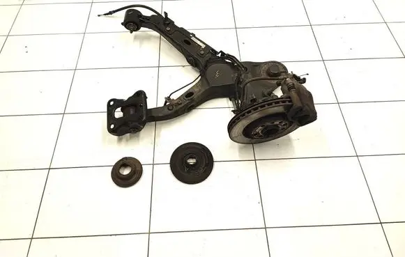 Opel Vivaro Rear wheel hub