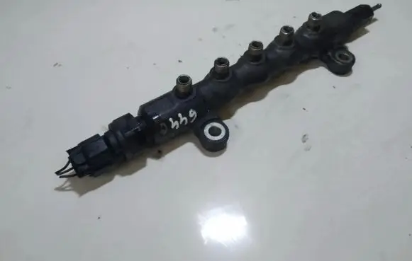 Toyota RAV 4 (XA30) Fuel main line pipe