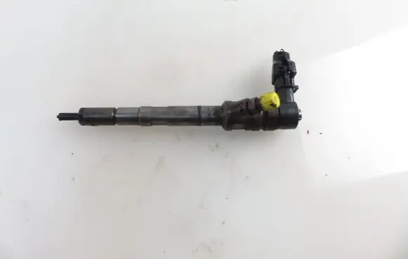 KIA Sorento Fuel injector 0445110275