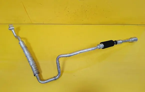 Volkswagen Polo IV 9N3 Air conditioning (A/C) pipe/hose 6Q1820743AF