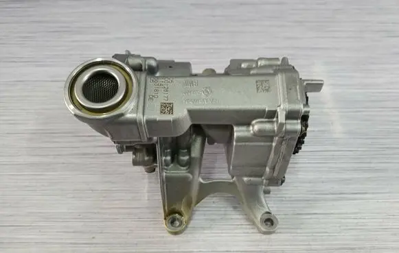 Mini One - Cooper F56 F55 Oil pump 8631810 11418631810 2672858