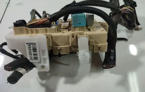 Toyota Corolla Verso AR10 Fuse box set N892216F010