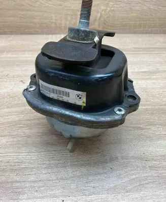 BMW X5 E70 Engine mount bracket 686433604 16004212 35558
