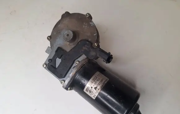 BMW 5 E39 Wiper motor 8360603 5479B