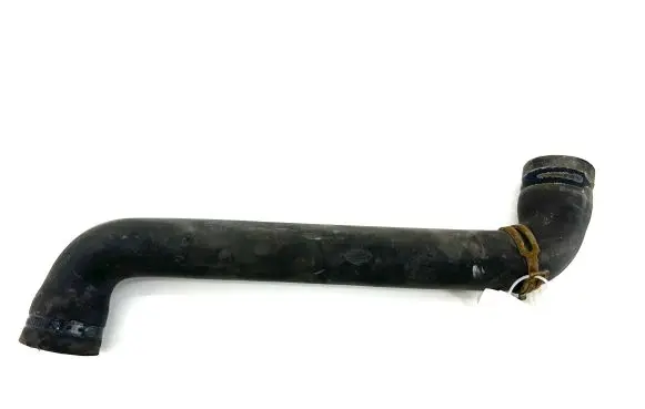 Mercedes-Benz Vito Viano W639 Engine coolant pipe/hose A6395014382