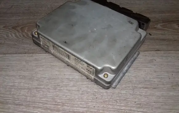 Volvo S60 Engine control unit/module 30670109A MB0797009300 LE2