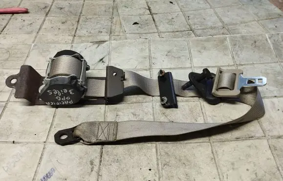 Chrysler Pacifica Third row seat belt P0TS761L2AE TA82555KECDS