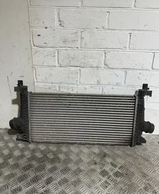 Opel Astra J Intercooler radiator 13267646