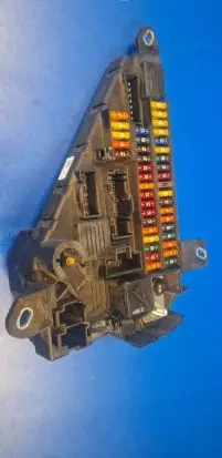 BMW 5 E60 E61 Fuse box set 690661901
