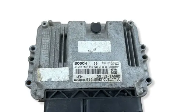 Hyundai i30 Engine control unit/module 391122A982 0281030866