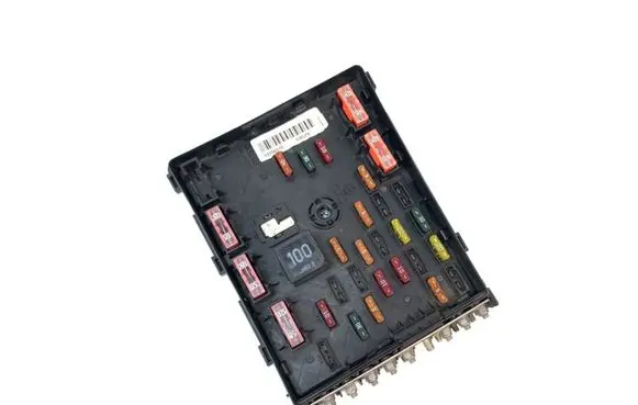 Volkswagen PASSAT B6 Fuse module 3C0937125 63592777