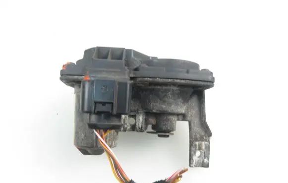 Volkswagen Caddy Throttle body valve 51500204 5Q0253691H