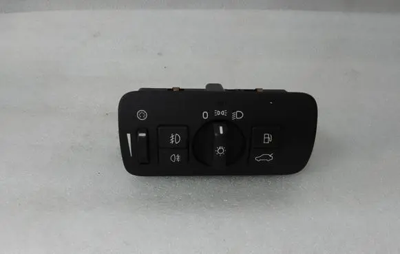 Volvo V70 Light switch 30739414 04066322