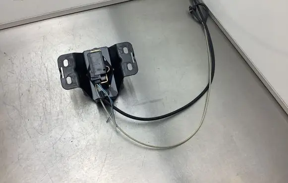 Mercedes-Benz SLK R170 Convertible roof lock/latch A1708200110