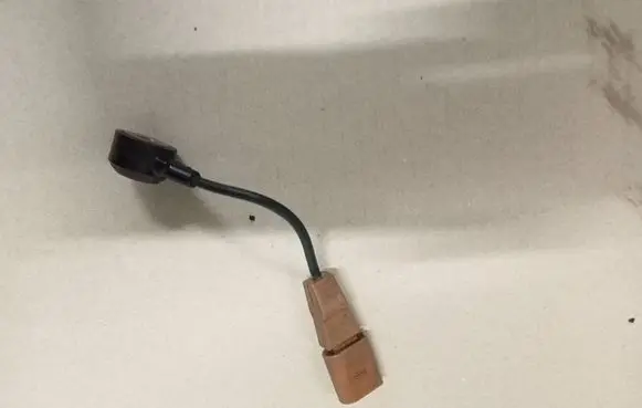 Volkswagen PASSAT B6 Detonation knock sensor 0000