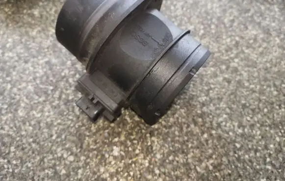 Skoda Octavia Mk3 (5E) Mass air flow meter 0281002956