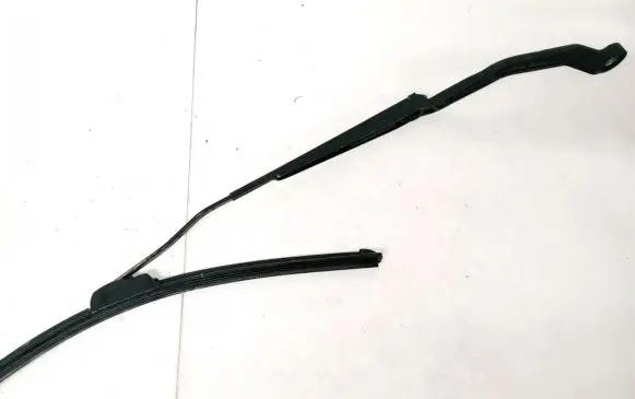 Nissan Almera N16 Front wiper blade arm 28881bn000