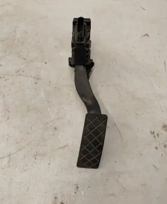 Skoda Octavia Mk3 (5E) Accelerator throttle pedal 5Q1723503H 6PV01062111
