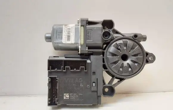 Volkswagen PASSAT B7 Front door window regulator motor 3C0959793C 3AA959701A
