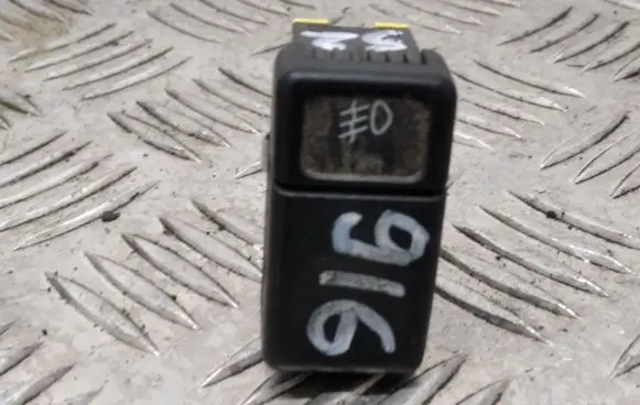 Volvo 850 Fog light switch 9128536