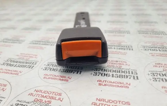 Volkswagen Sharan Front seatbelt buckle