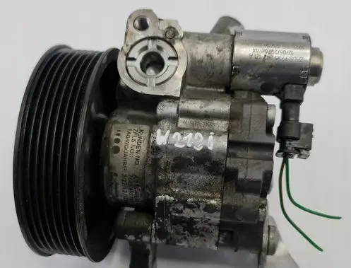 Mercedes-Benz E W212 ABS Pump A0064664801