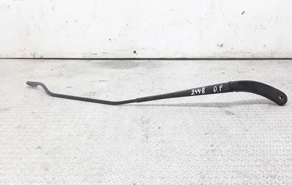 Renault Megane II Front wiper blade arm