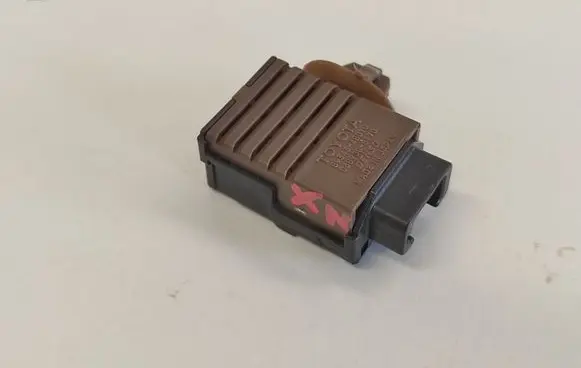 Lexus NX Sensor 8934348010 0689005170