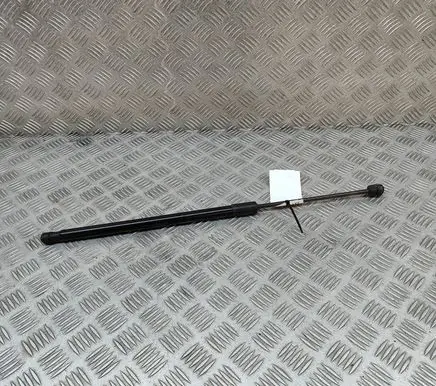 Volkswagen PASSAT B8 Tailgate/trunk strut/damper 3G9827550B