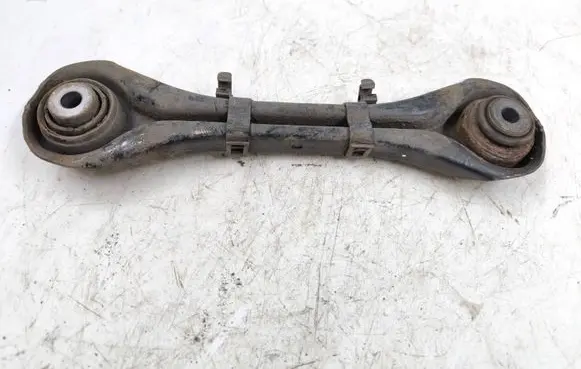 BMW 1 E82 E88 Rear upper control arm/wishbone 10353212