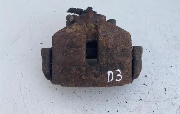 Volkswagen Touran I Front brake caliper