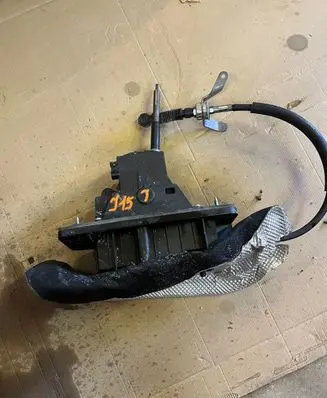 Porsche Panamera (971) Gear shifter/selector 95B713041D
