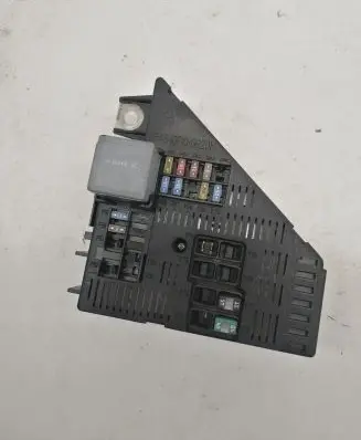 Volvo XC90 Fuse module 31473571 31473991
