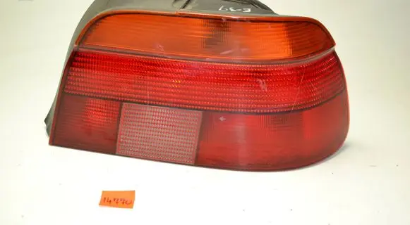 BMW 5 E39 Rear/tail lights 8358032 2VP00724002