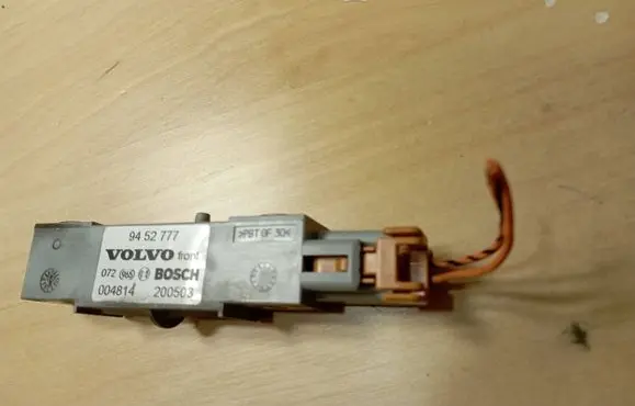 Volvo S60 Airbag deployment crash/impact sensor 9452777 004814 200503