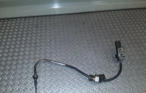Exhaust gas temperature sensor