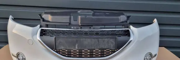 Peugeot 208 I Front bumper 1083795X