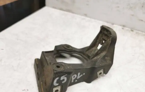 Audi A6 S6 C5 4B Front bumper mounting bracket 4B0853922B