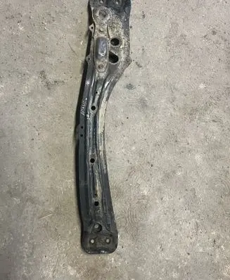 Toyota Avensis T220 Front subframe
