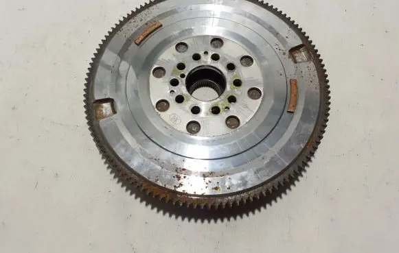 Volvo XC40 Dual mass flywheel 31367653