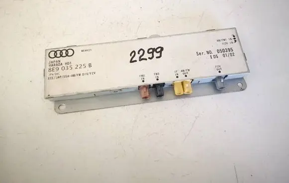 Audi A4 S4 B6 8E 8H Antenna control unit 8E9035225B