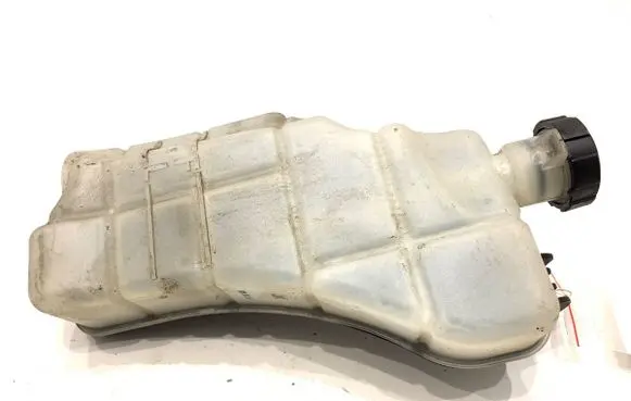 Coolant expansion tank/reservoir