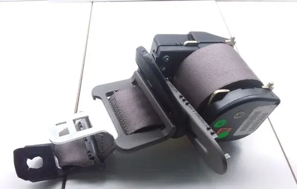 Chrysler PT Cruiser Rear seatbelt 520200943C 2010022