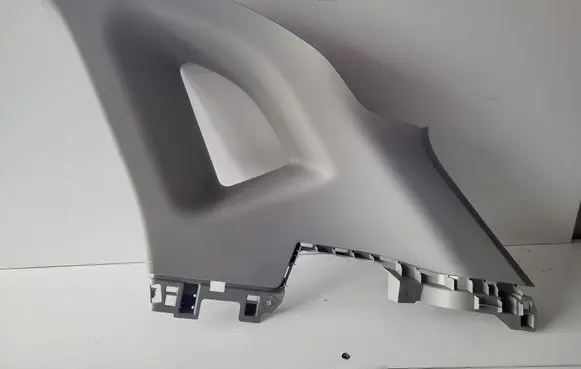 Renault Captur Rear side glass trim 