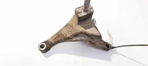 Ford Mondeo Mk III Engine mounting bracket 1s717m125ac