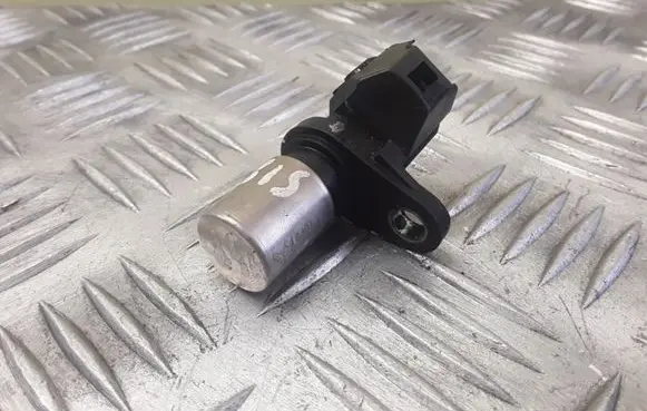 Toyota Avensis T250 Crankshaft position sensor 9091905012 0296000251