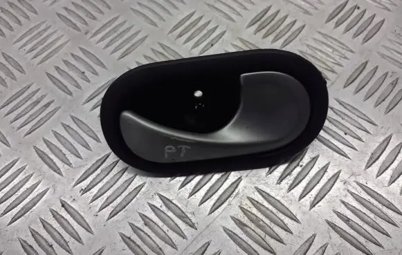 Renault Megane II Rear door interior handle trim 8200028486